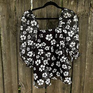 Anna Grace Black and White Floral Puff Sleeve Baby Doll Blouse - S